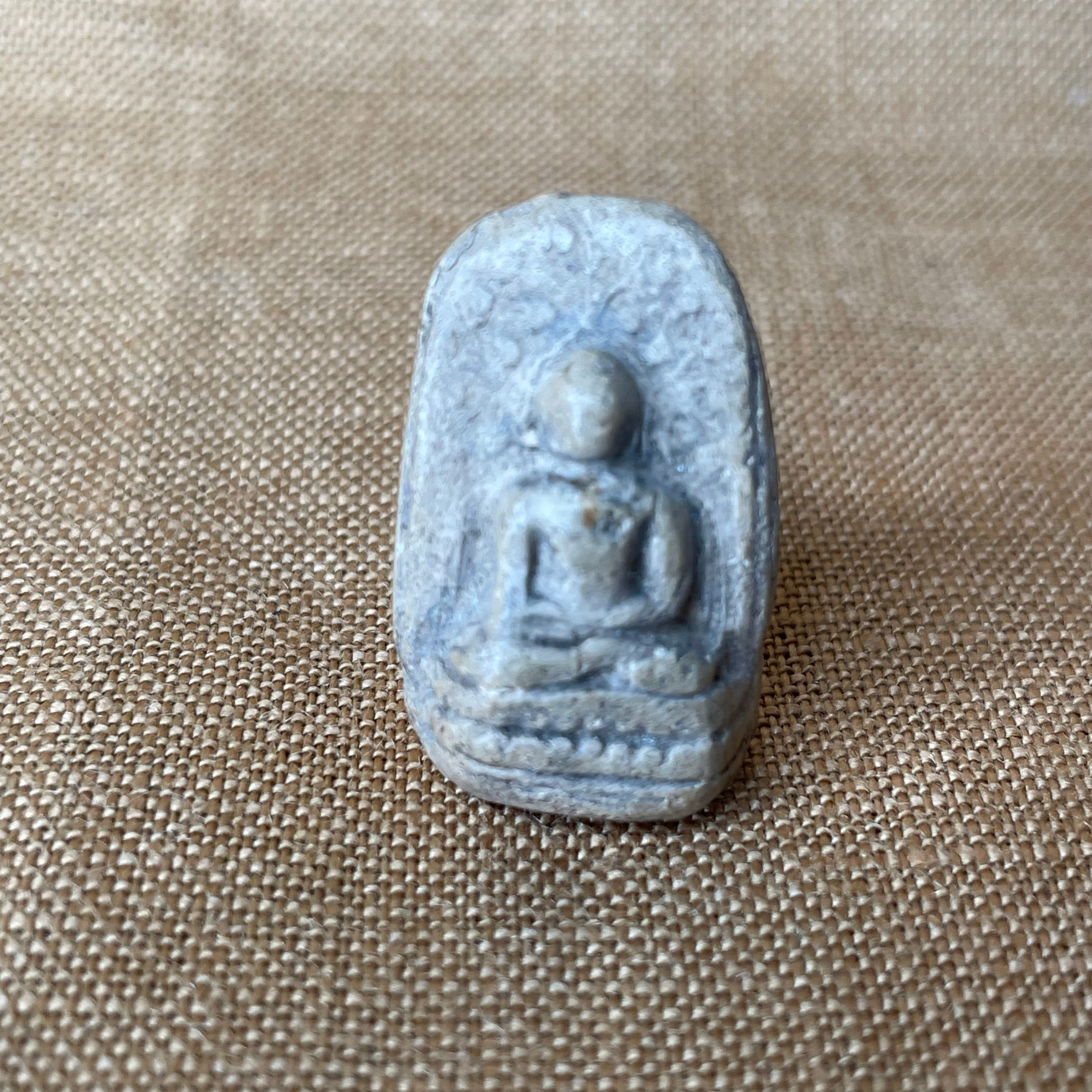 Small Thai Clay Buddha Amulet / Votive Figure