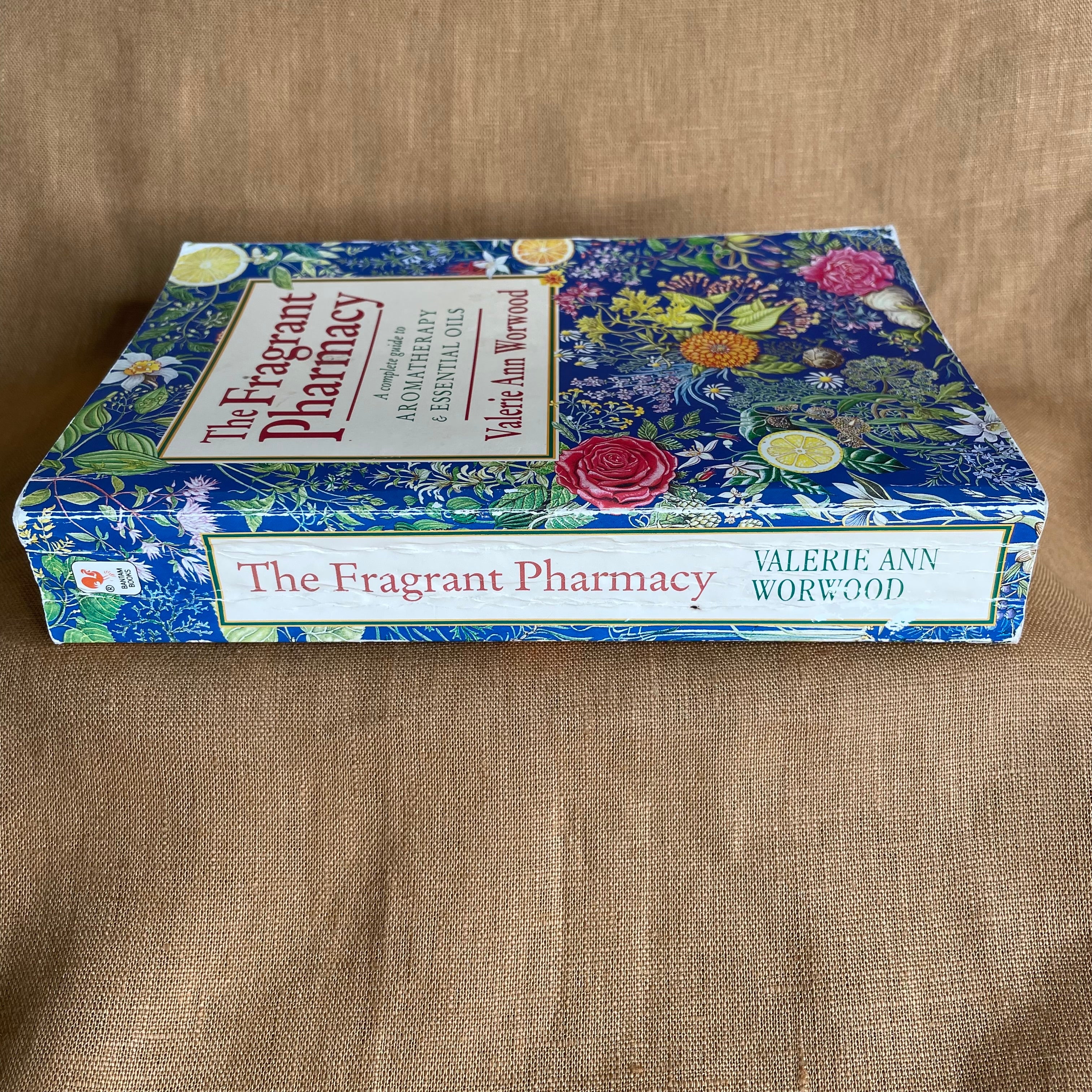 The Fragrant Pharmacy - Valerie Ann Worwood