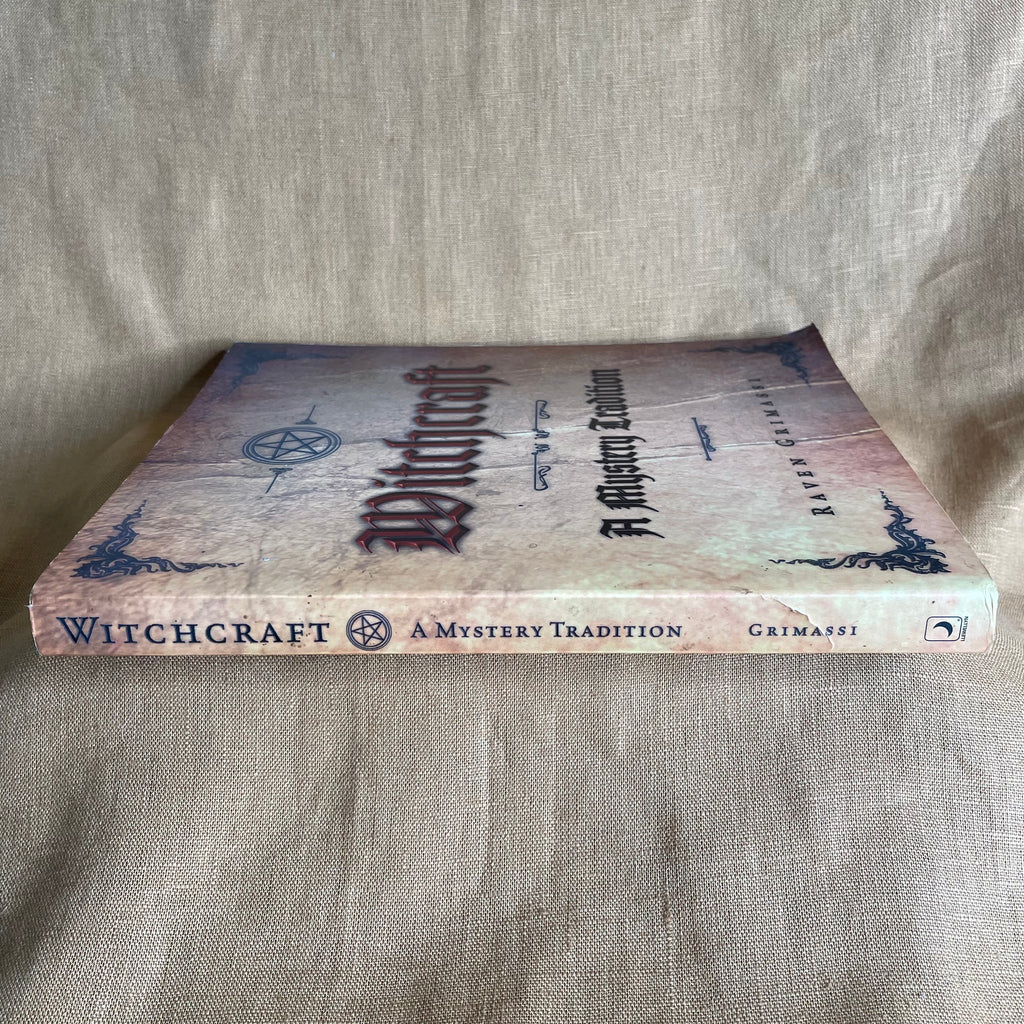 Witchcraft: A Mystery Tradition - Raven Grimassi
