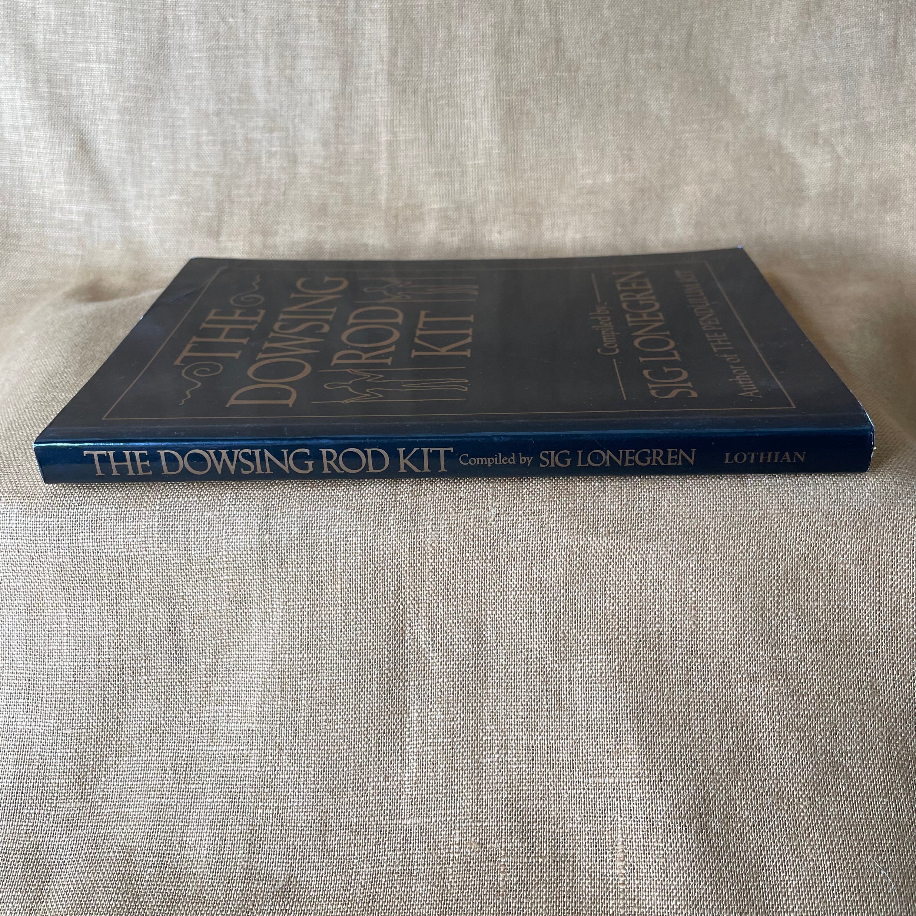 The Dowsing Rod Kit (book only) - Sig Lonegren
