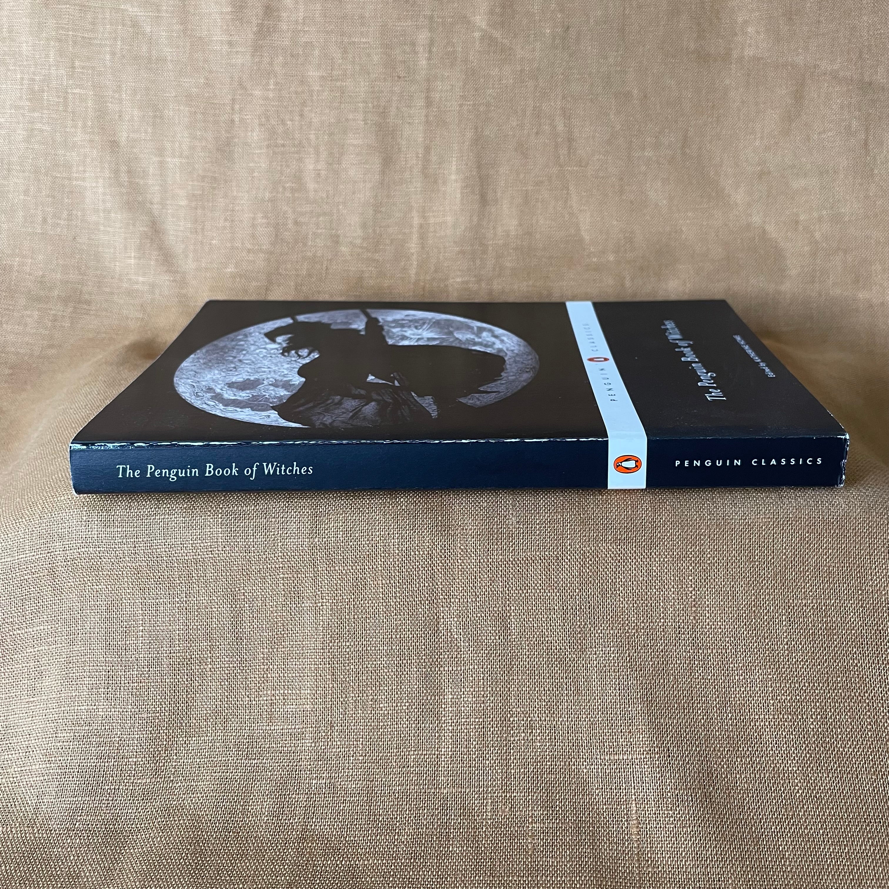 The Penguin Book of Witches - Katherine Howe