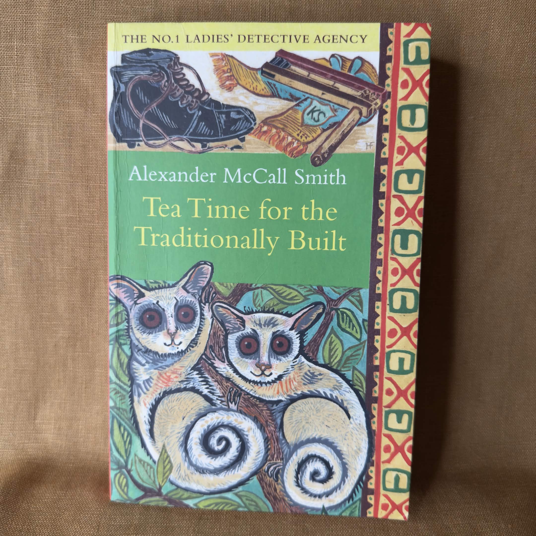 Tea Time for the Traditionally Built — Alexander McCall Smith
