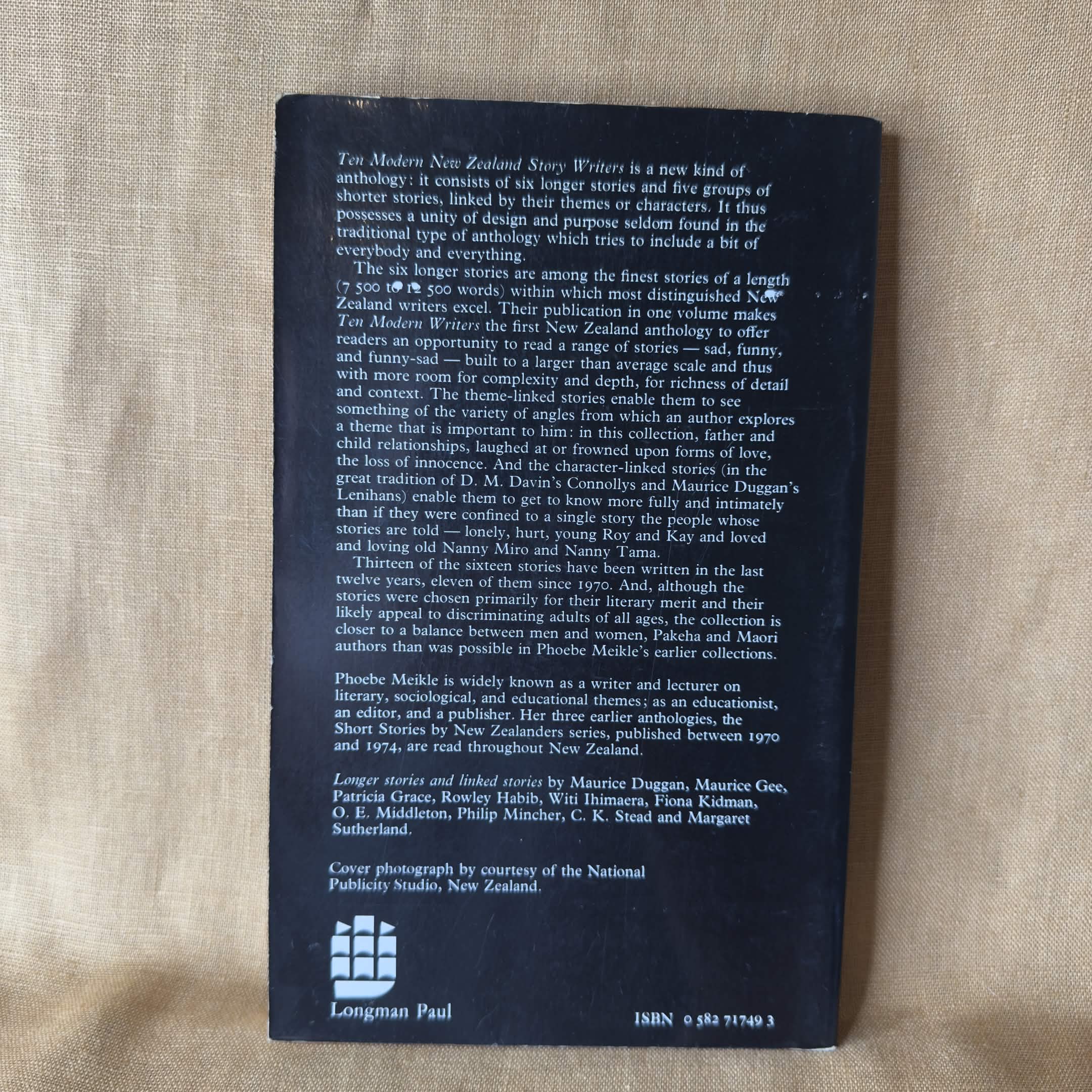 Ten Modern New Zealand Story Writers — Selected and introduced by Phoebe Meikle