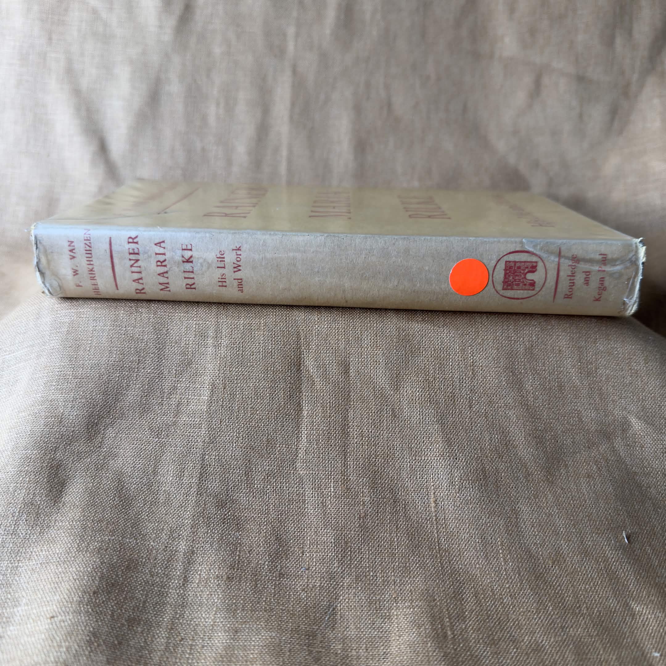 Rainer Maria Rilke: His Life and Work — F. W. van Heerikhuizen