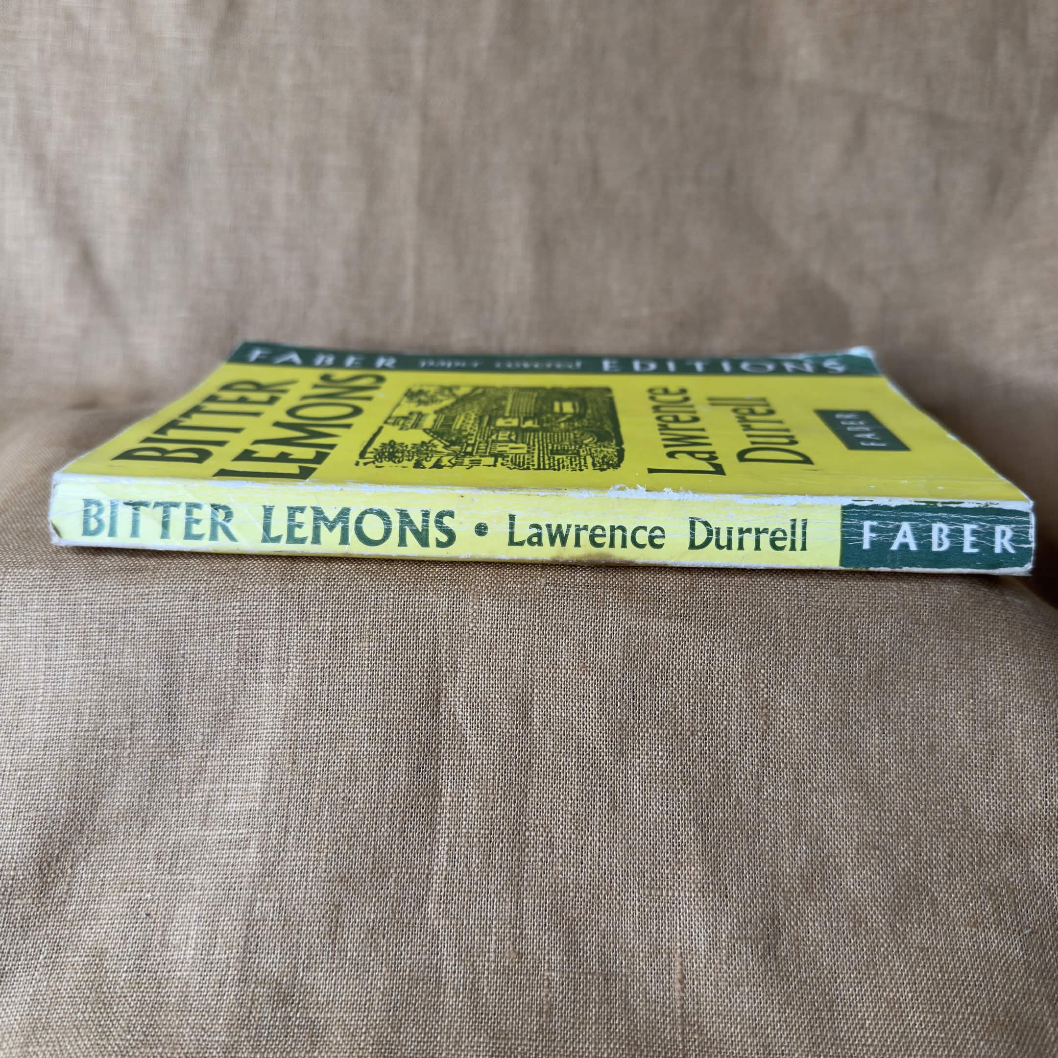 Bitter Lemons — Lawrence Durrell