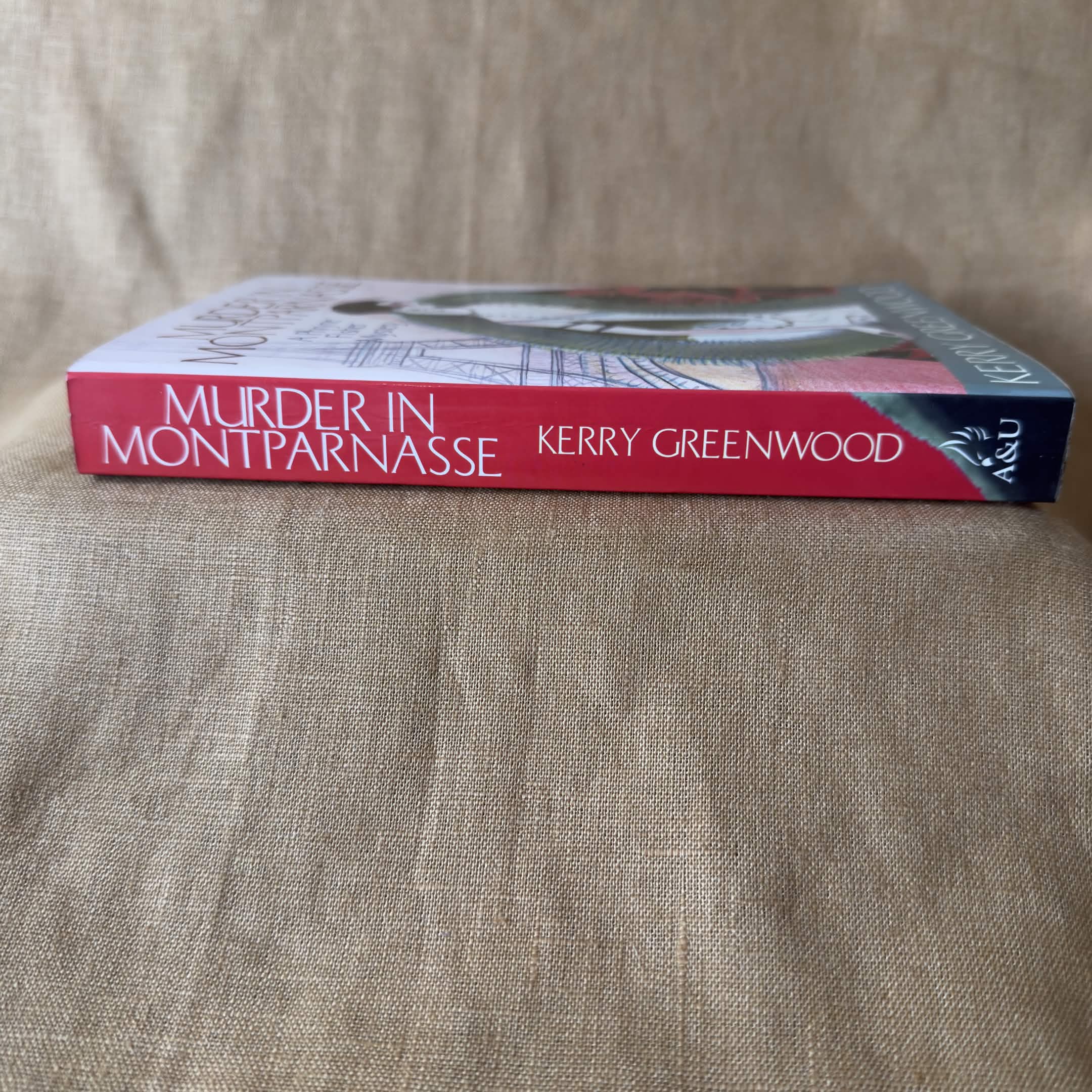 Murder in Montparnasse: A Phryne Fisher Mystery — Kerry Greenwoo