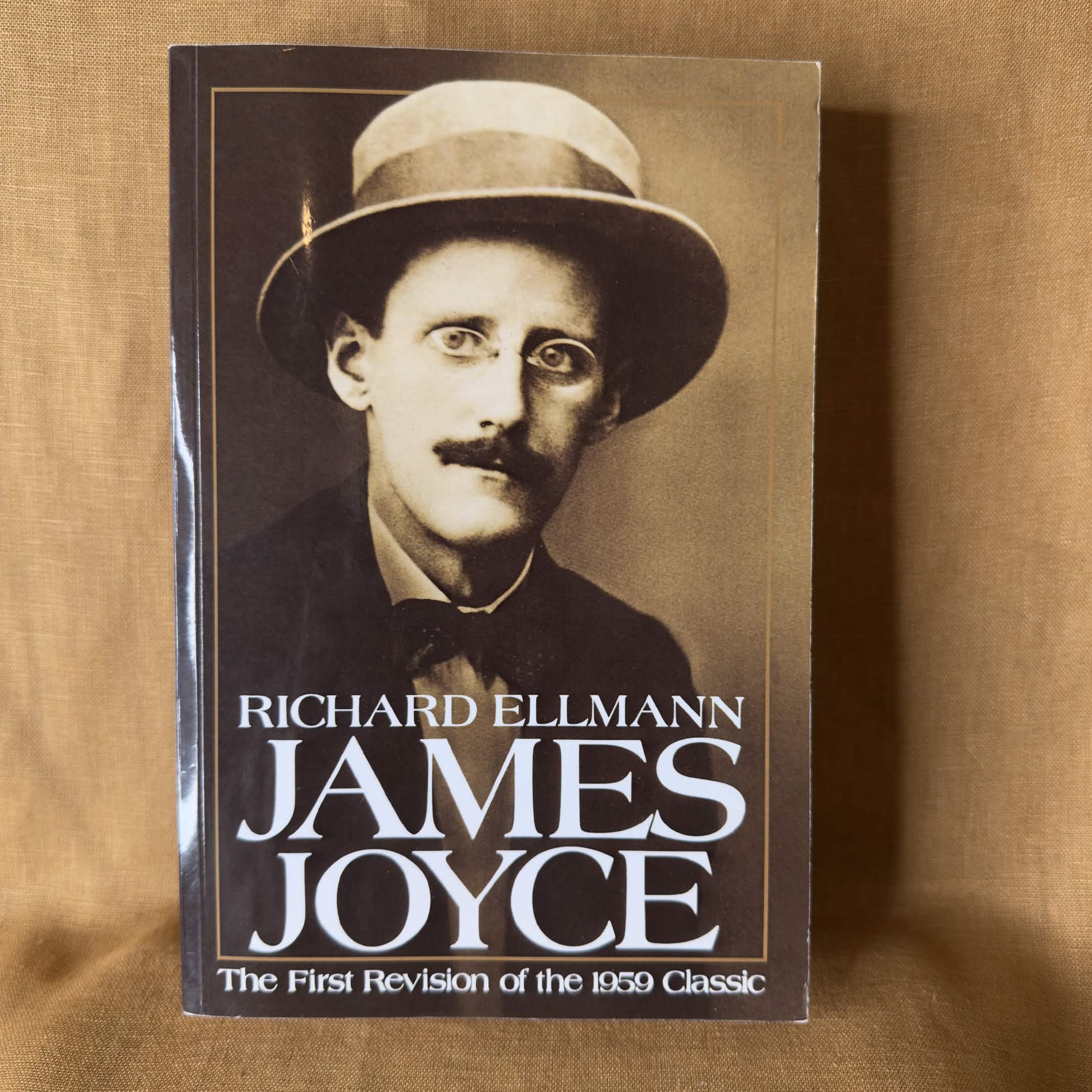 James Joyce — Richard Ellmann