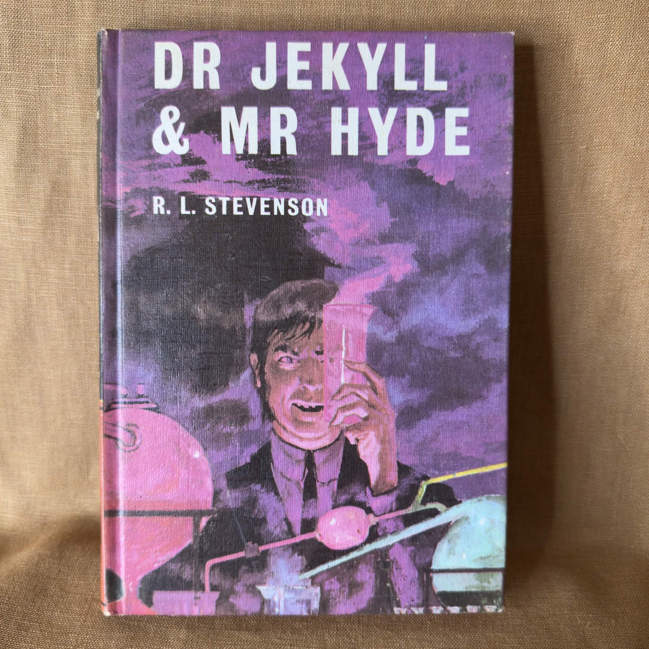 Dr Jekyll &amp; Mr Hyde — R. L. Stevenson