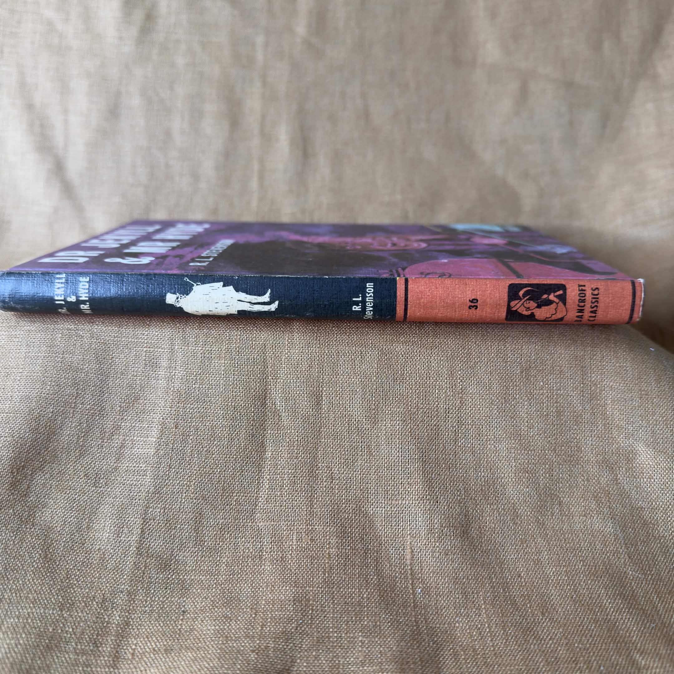 Dr Jekyll &amp; Mr Hyde — R. L. Stevenson