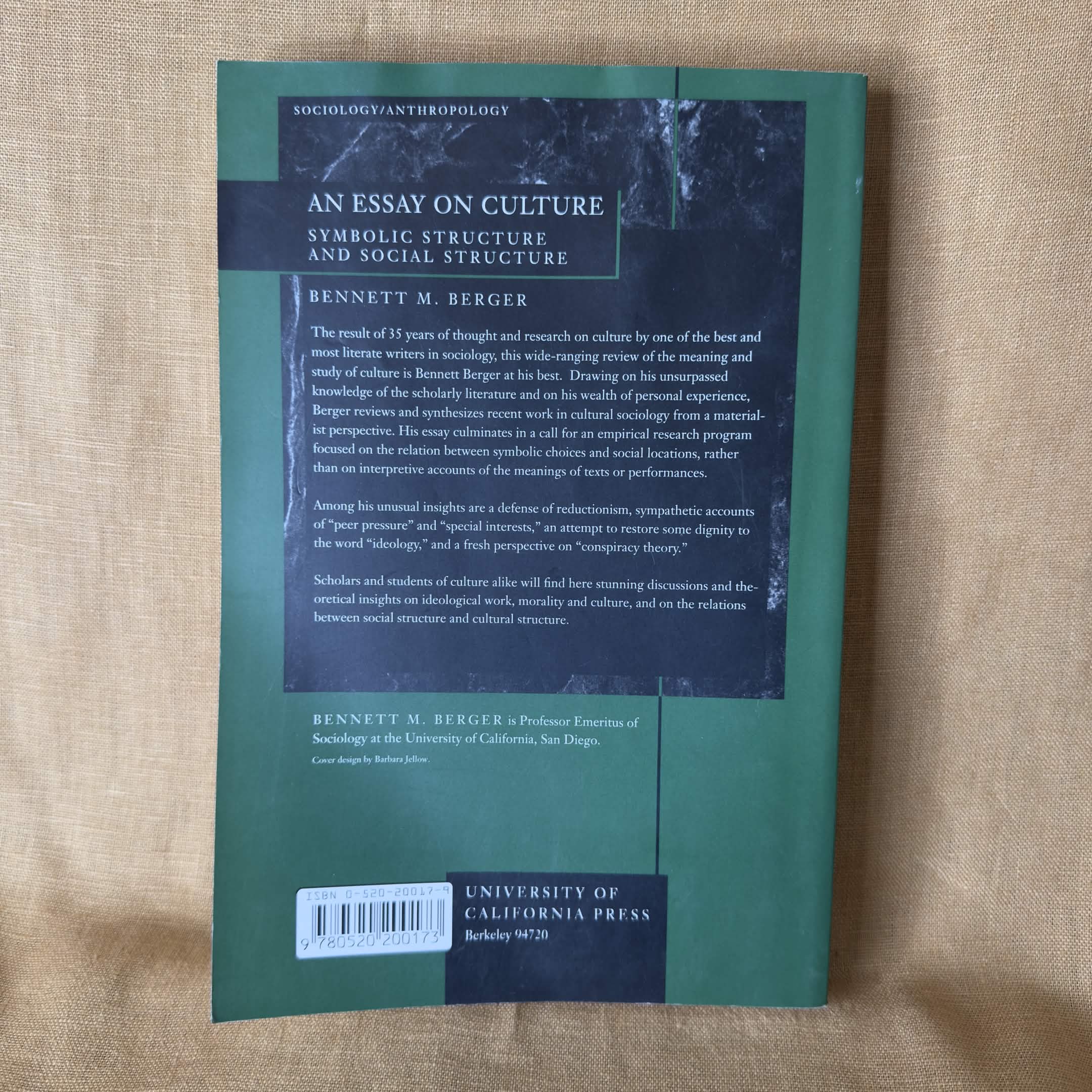 An Essay on Culture: Symbolic Structure and Social Structure - Bennett M. Berger