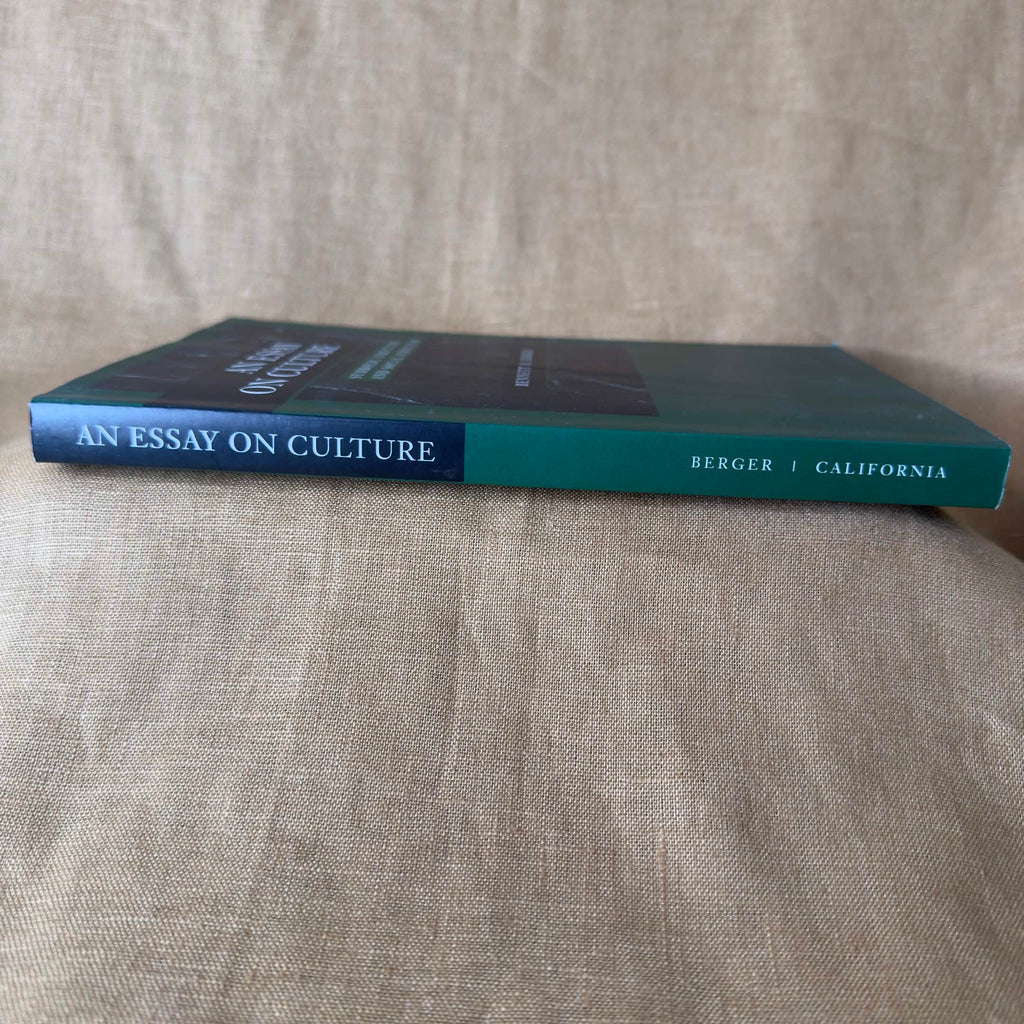 An Essay on Culture: Symbolic Structure and Social Structure - Bennett M. Berger