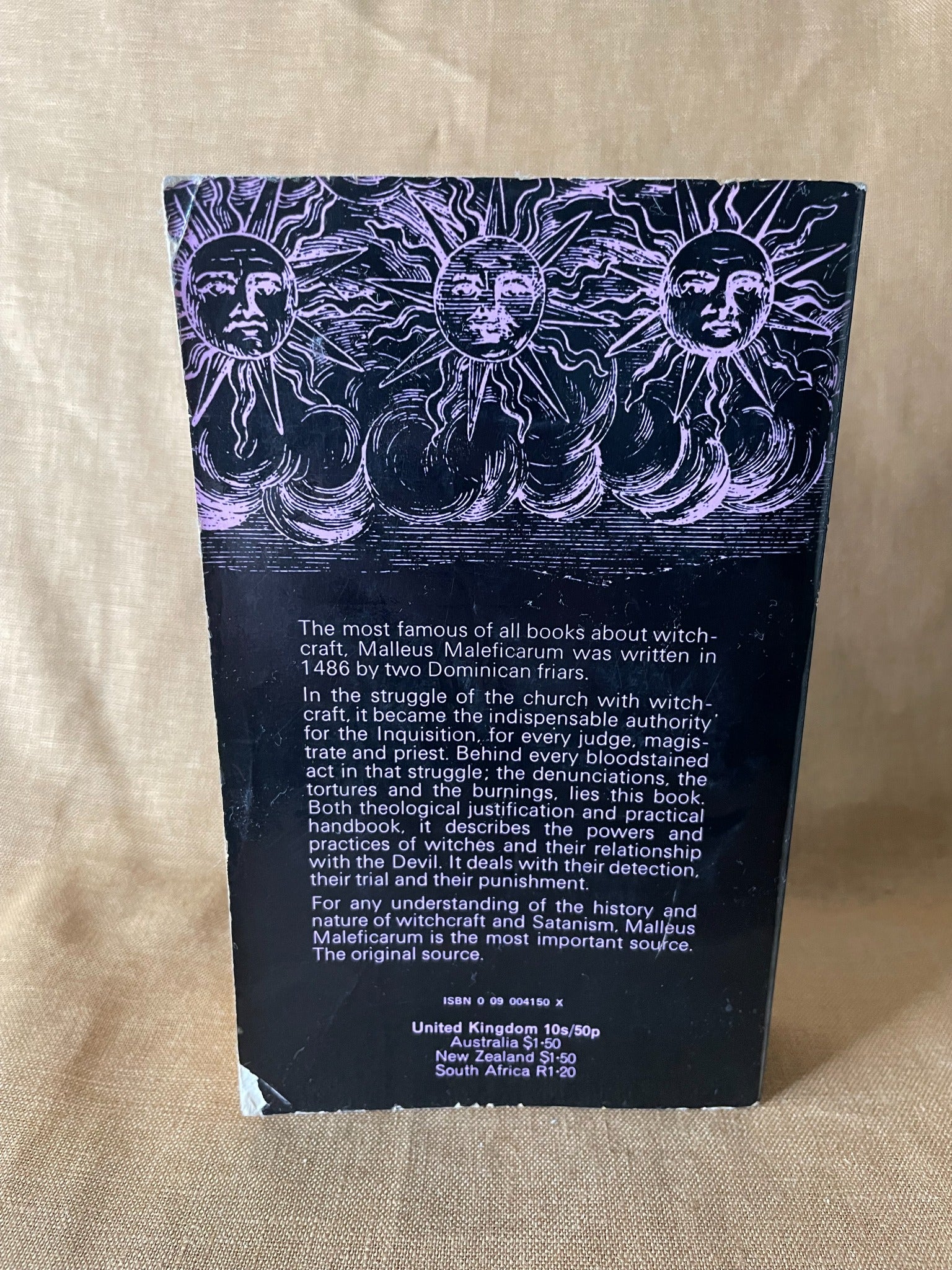 Back cover of Malleus Maleficarum, Arrow Books 1971