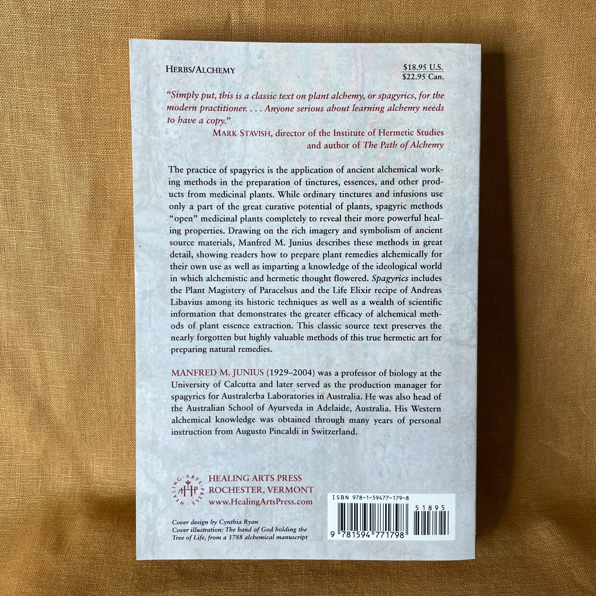 Back cover of Spagyrics by Manfred M. Junius