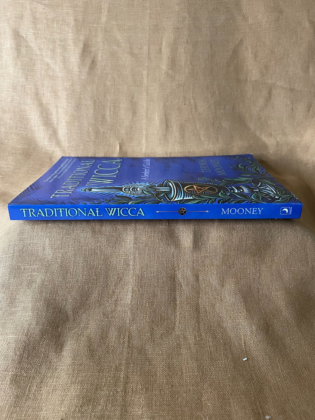Traditional Wicca: A Seeker's Guide by Thorn Mooney spine