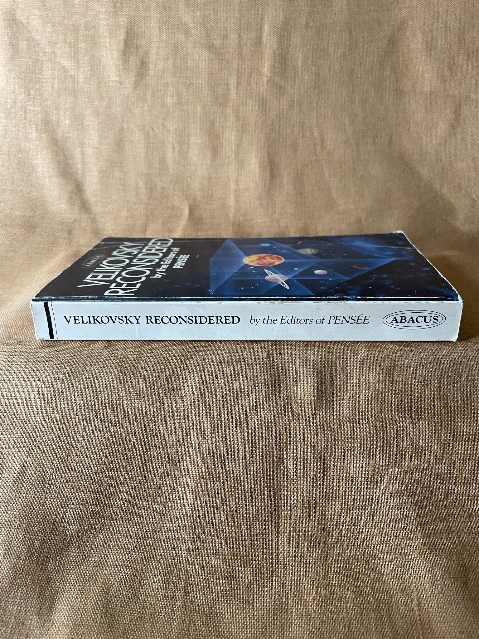 Velikovsky Reconsidered by the Editors of Pensee, 1978 Abacus paperback, spine