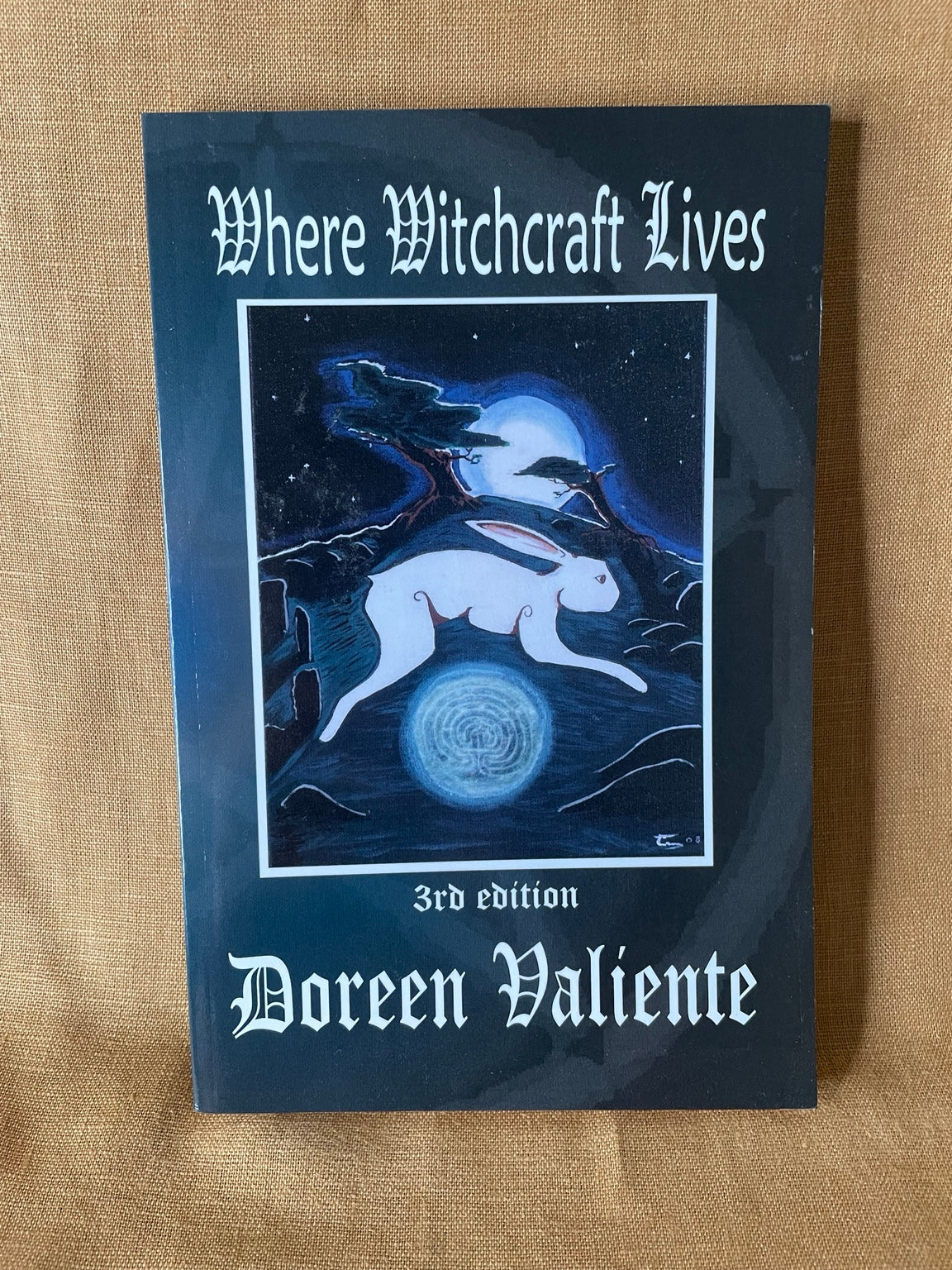 Where Witchcraft Lives by Doreen Valiente front cover