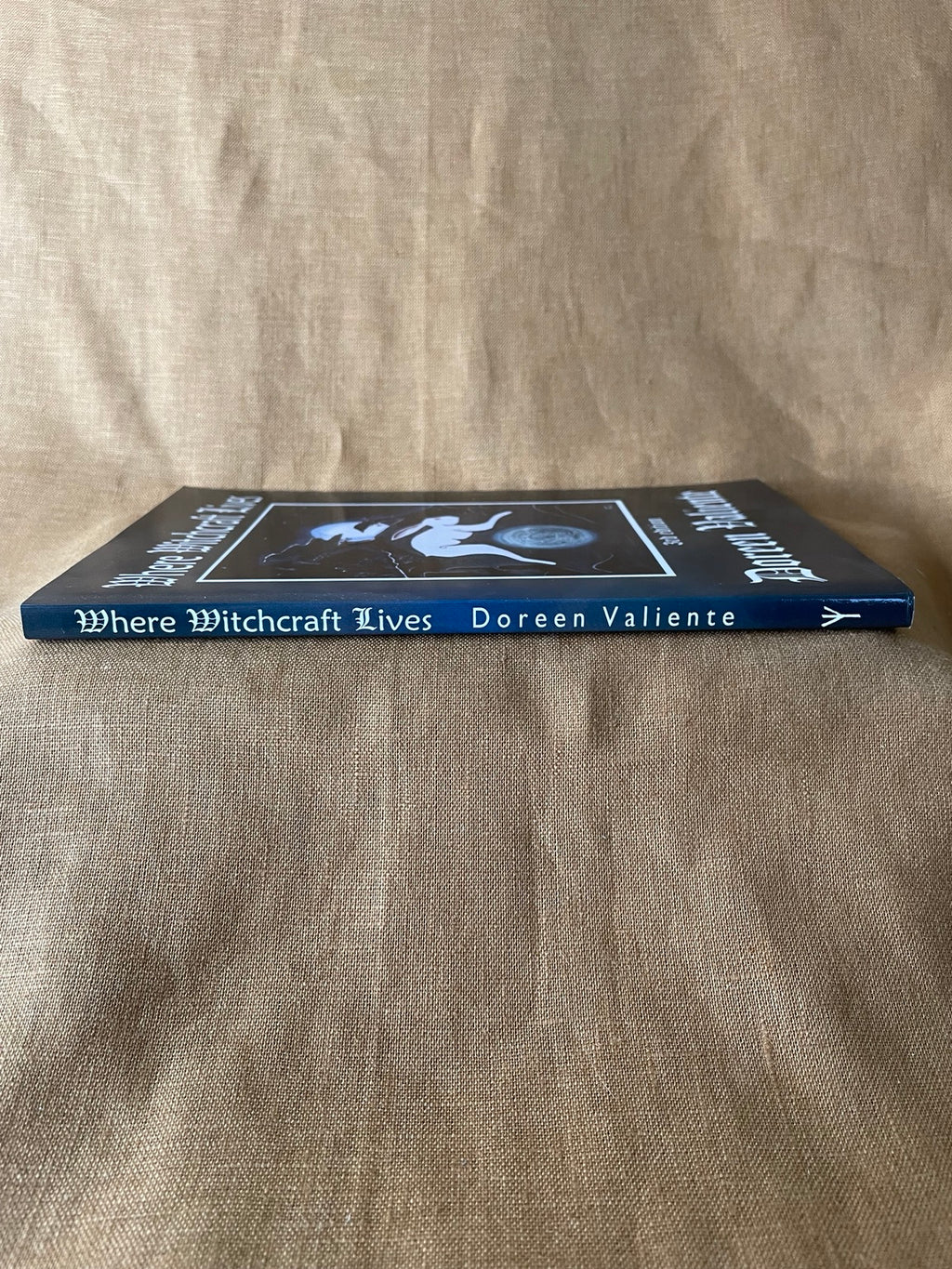 Where Witchcraft Lives by Doreen Valiente spine