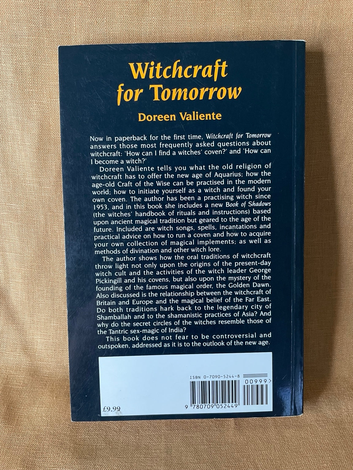 Witchcraft for Tomorrow by Doreen Valiente back cover